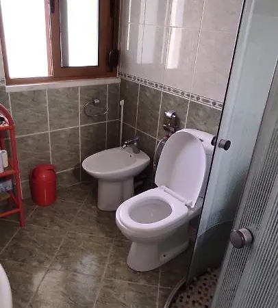 Maria In Διαμέρισμα Golem (Tirana)